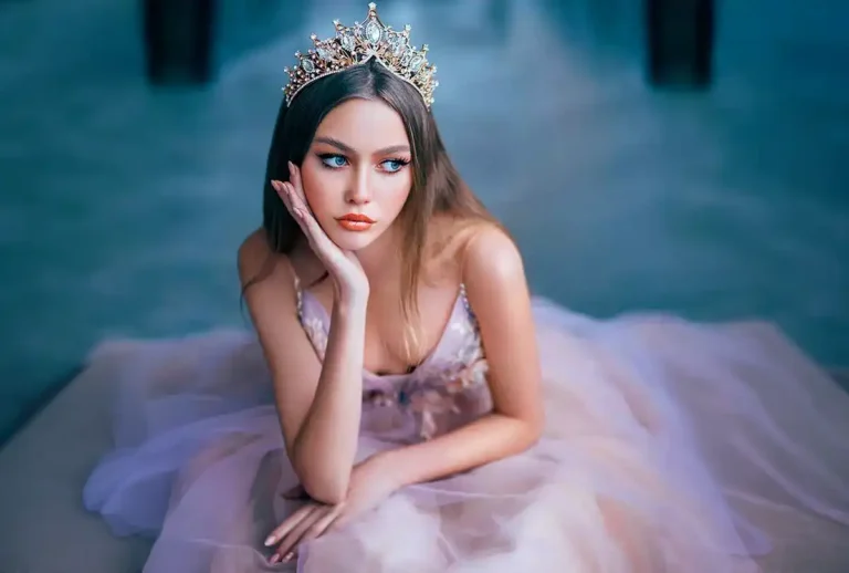 Prom Makeup Tips: Long-Wear, Flash-Friendly, and Still You