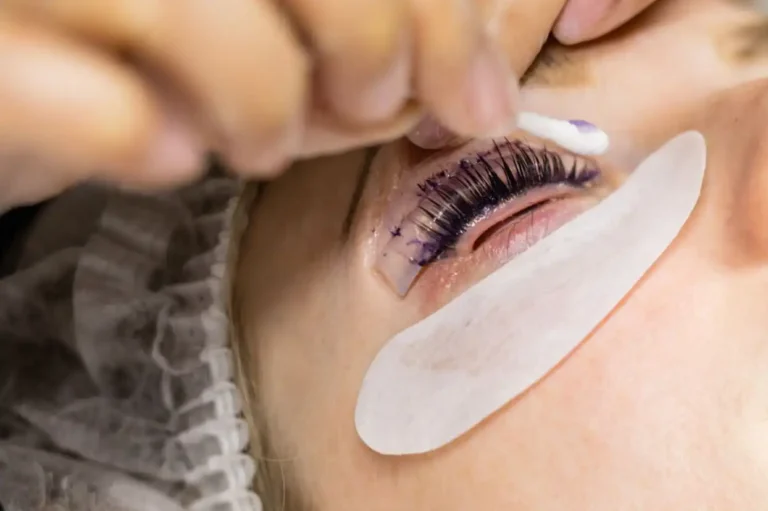 Lash Lift + Tint: What to Expect, How Long It Lasts, and Aftercare Tips