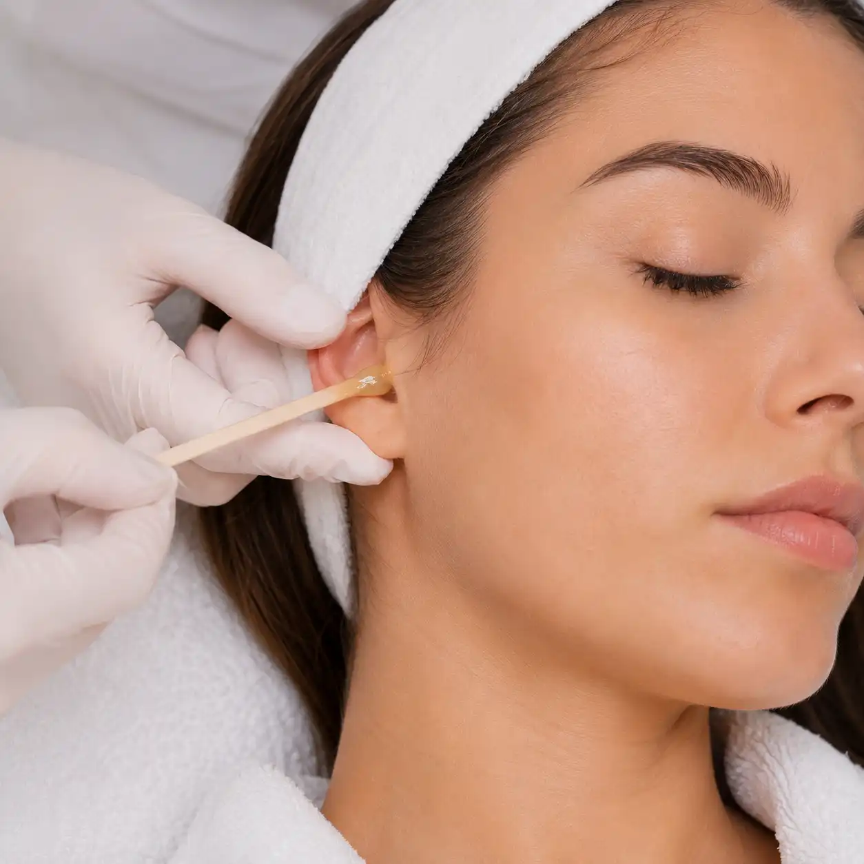 ear-hair-waxing